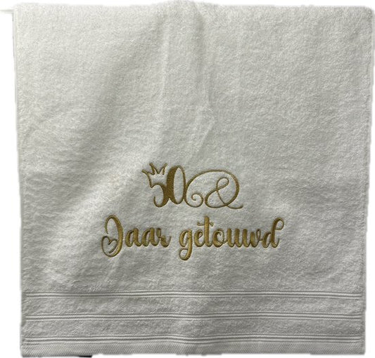 Handdoek wit 50 jaar huwelijk-kroon-getrouwd- jubileum-gepersonaliseerd