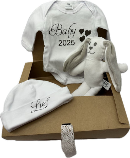 Kraam cadeau set wit baby 2025 of 2026 - babyshower- zwanger-ouders-baby